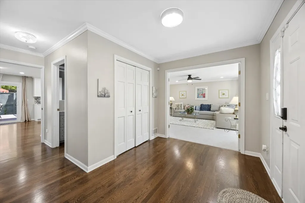 1524 Oswego Road Naperville IL 60540
