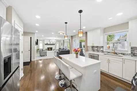 1524 Oswego Road Naperville IL 60540