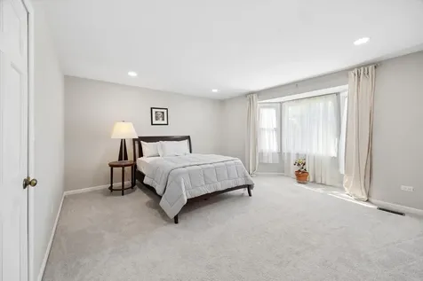 1524 Oswego Road Naperville IL 60540
