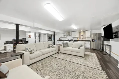 1524 Oswego Road Naperville IL 60540