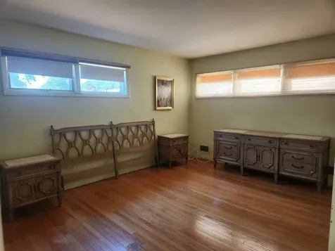 4640 West Estes Avenue Lincolnwood IL 60712