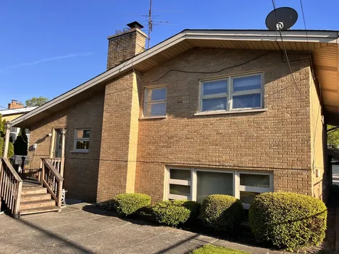 4640 West Estes Avenue Lincolnwood IL 60712