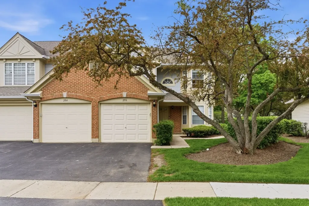 206 Glasgow Lane Schaumburg IL 60194