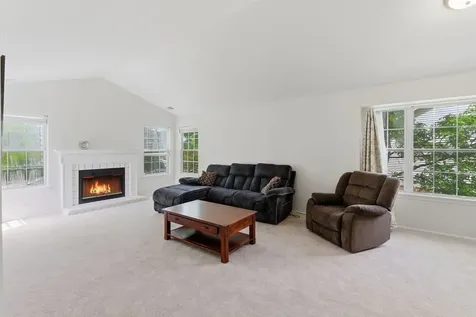 206 Glasgow Lane Schaumburg IL 60194