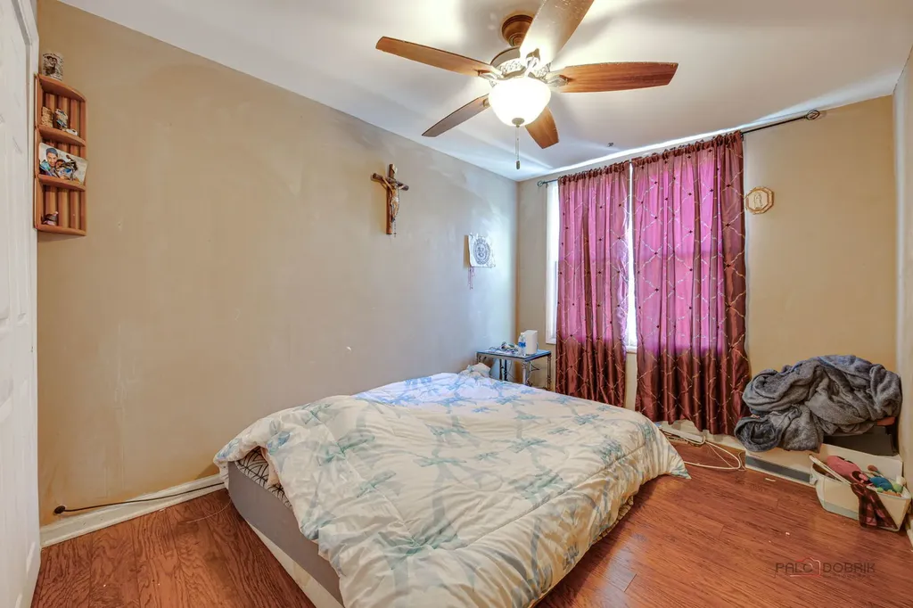 3512 West Hirsch Street Chicago IL 60651