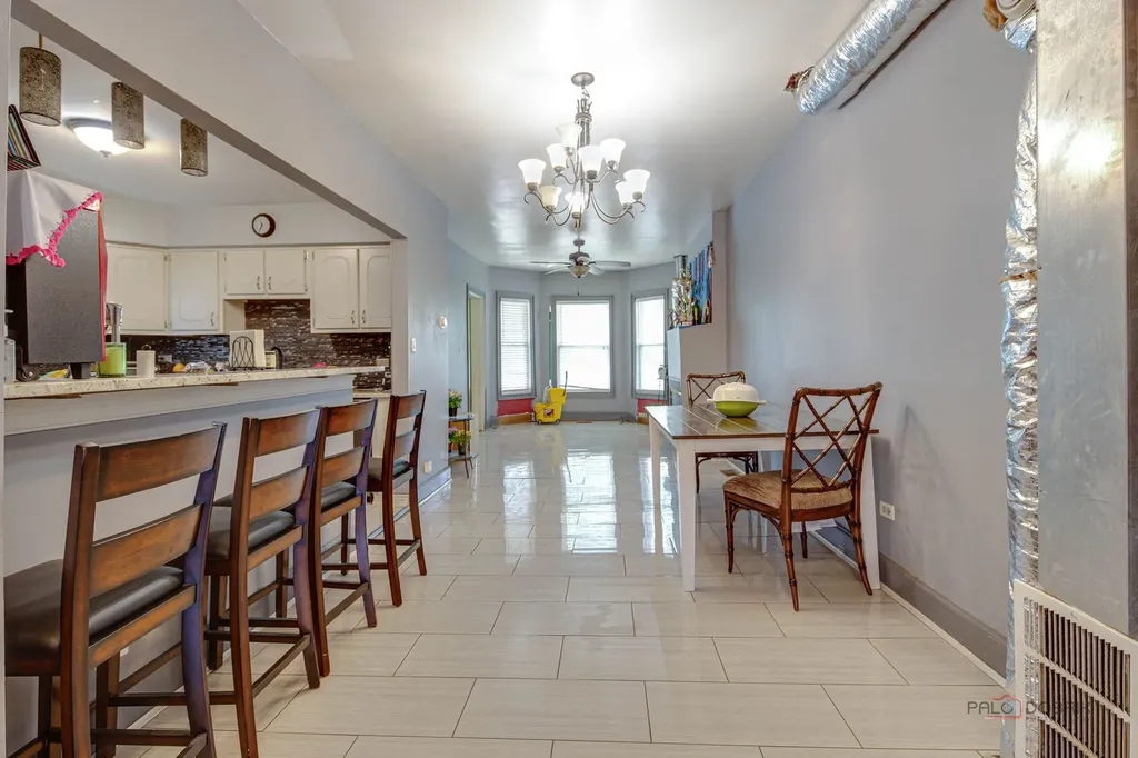 3512 West Hirsch Street Chicago IL 60651