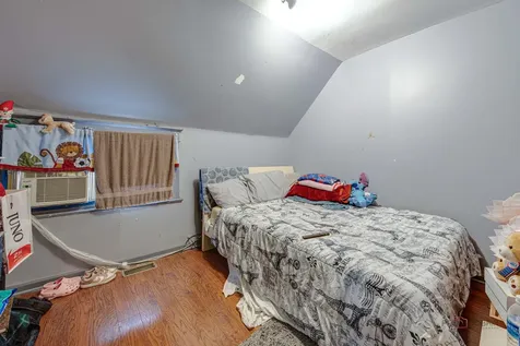 3512 West Hirsch Street Chicago IL 60651