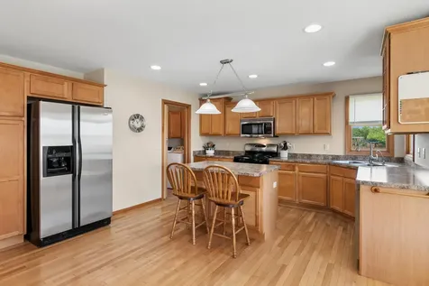 1305 W Northwind Drive Sandwich IL 60548