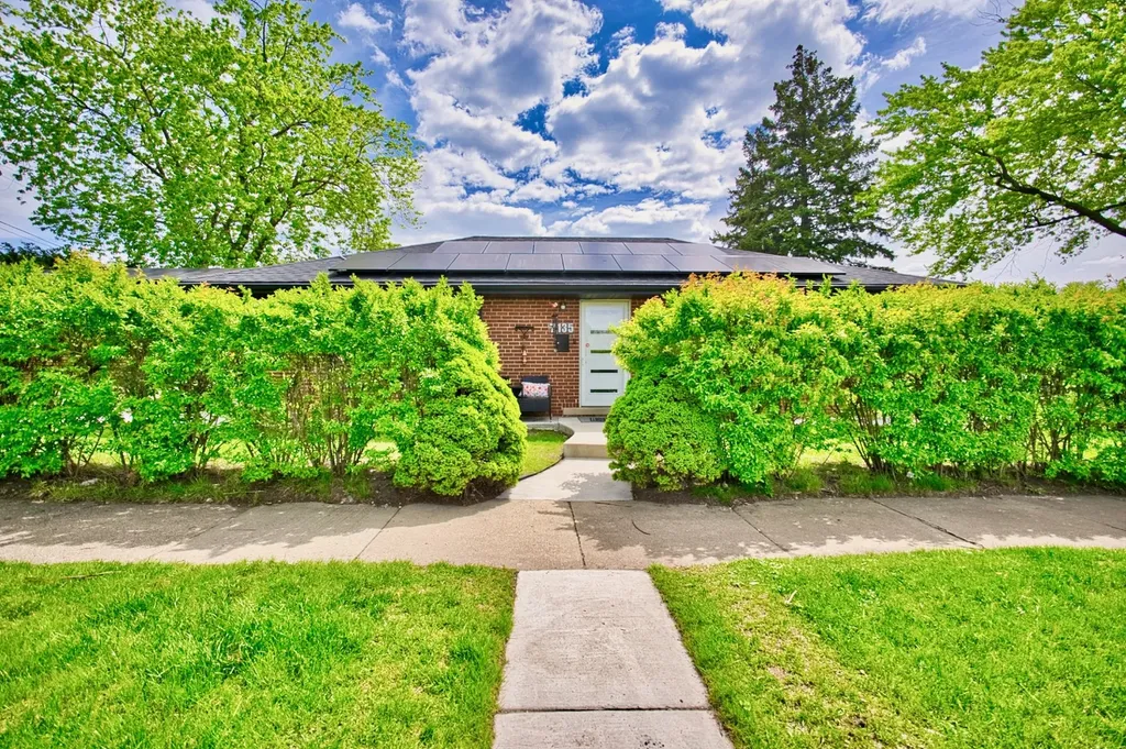 7135 Laramie Avenue Skokie IL 60077