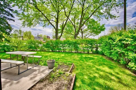 7135 Laramie Avenue Skokie IL 60077