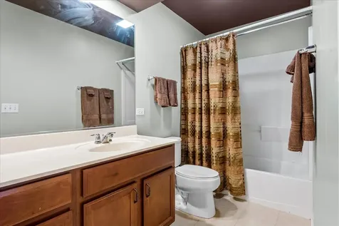 6395 Cunningham Court Gurnee IL 60031