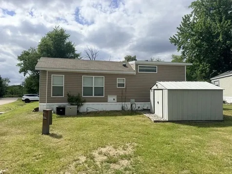 29-379 Woodhaven Lakes Sublette IL 61367