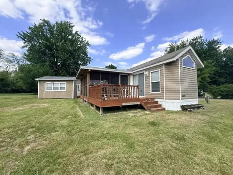 29-379 Woodhaven Lakes Sublette IL 61367