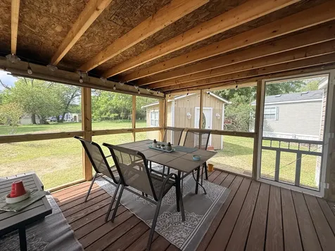 29-379 Woodhaven Lakes Sublette IL 61367