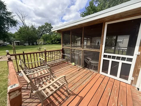 29-379 Woodhaven Lakes Sublette IL 61367