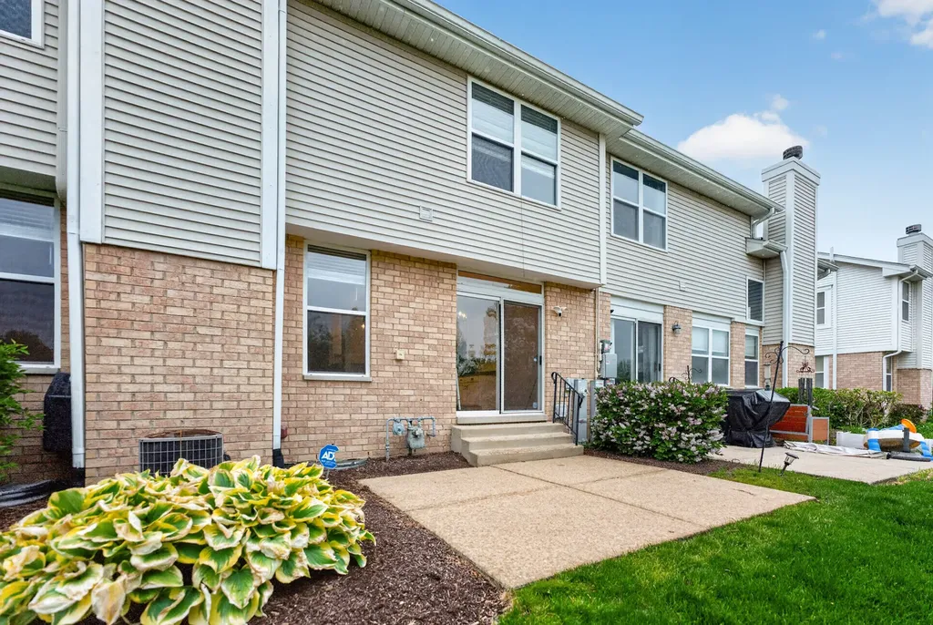3013 Tangley Oaks Trail Lisle IL 60532