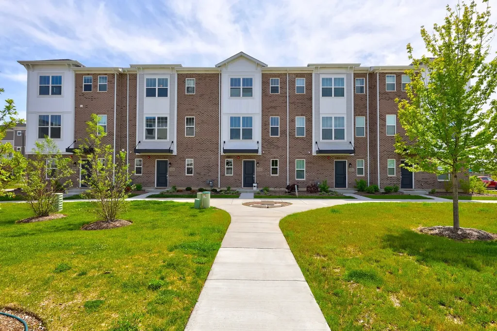 1078 Bogart Street Des Plaines IL 60018
