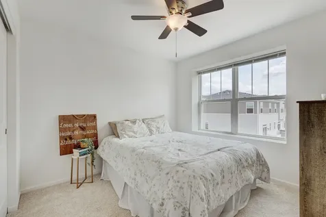 1078 Bogart Street Des Plaines IL 60018