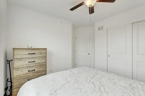 1078 Bogart Street Des Plaines IL 60018