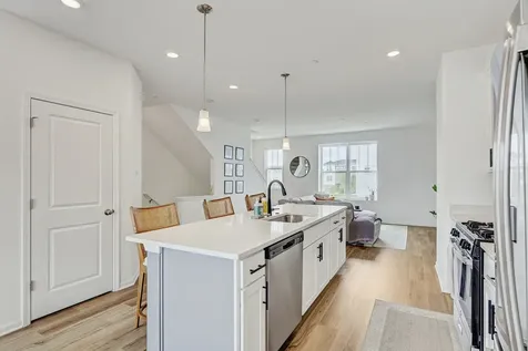 1078 Bogart Street Des Plaines IL 60018