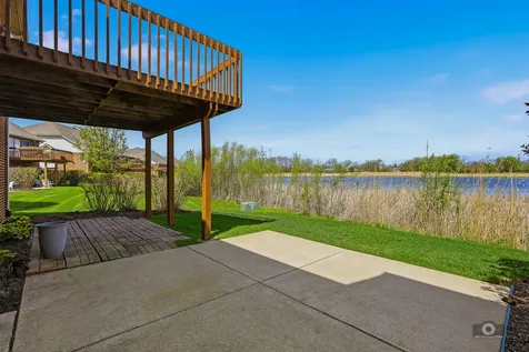 12198 Oxford Court Lemont IL 60439