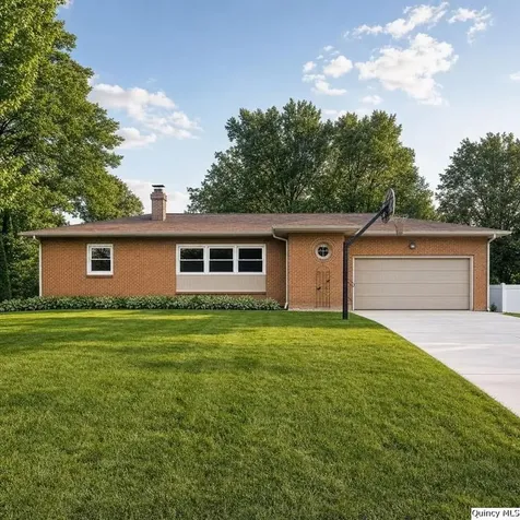 5128 Ri Dora Drive Quincy IL 62305