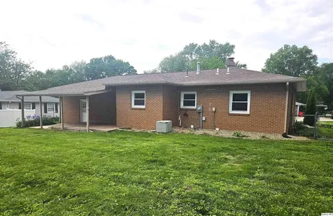 5128 Ri Dora Drive Quincy IL 62305