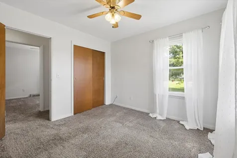 4368 9TH Street East Moline IL 61244