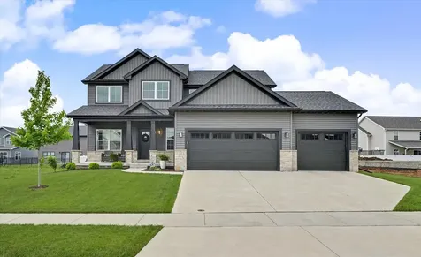 512 Wheatley Drive Mahomet IL 61853