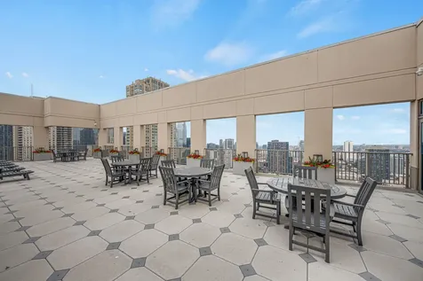 2 East Erie Street Chicago IL 60611