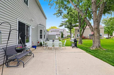 830 Hawk Lane Carol Stream IL 60188