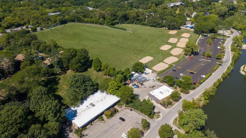 5950 Oakwood Drive Lisle IL 60532