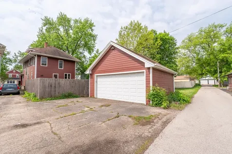 630 Forest Avenue Elgin IL 60120