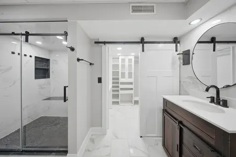 317 Vincent Place Elgin IL 60123