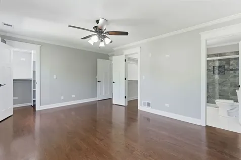 317 Vincent Place Elgin IL 60123
