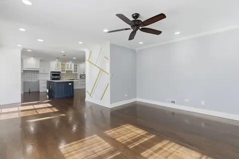 317 Vincent Place Elgin IL 60123