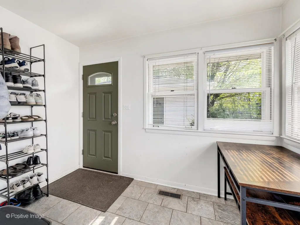 405 Greenfield Avenue Glen Ellyn IL 60137