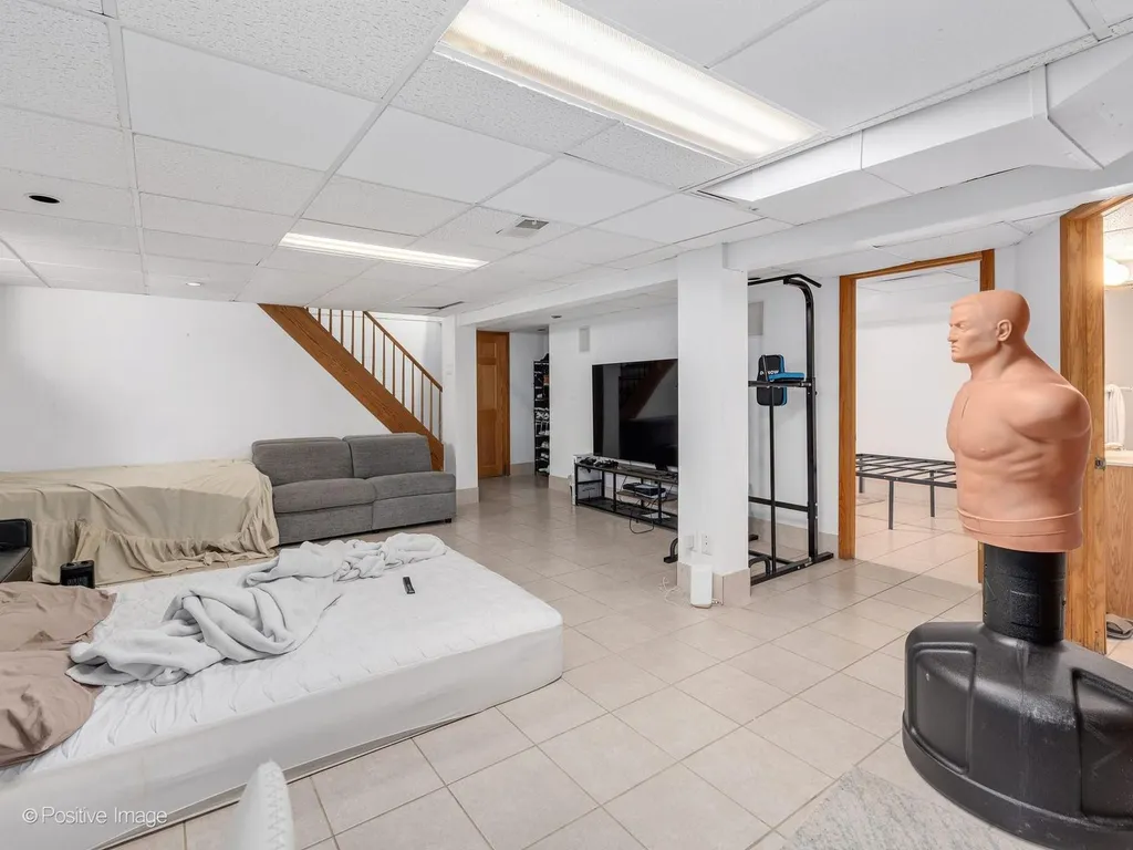 405 Greenfield Avenue Glen Ellyn IL 60137