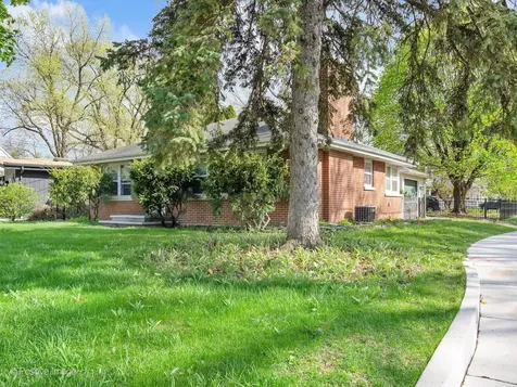 405 Greenfield Avenue Glen Ellyn IL 60137