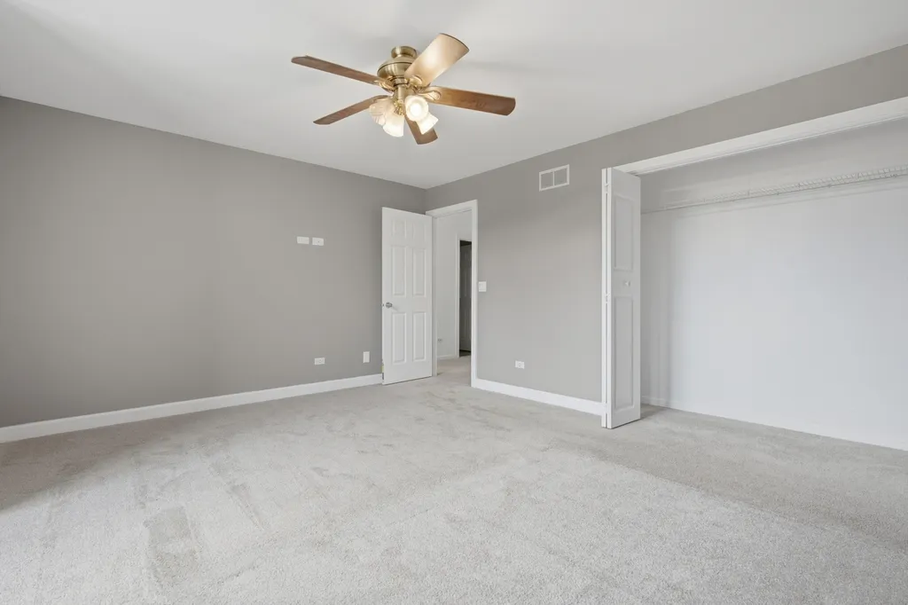 1560 Colorado Avenue Aurora IL 60506