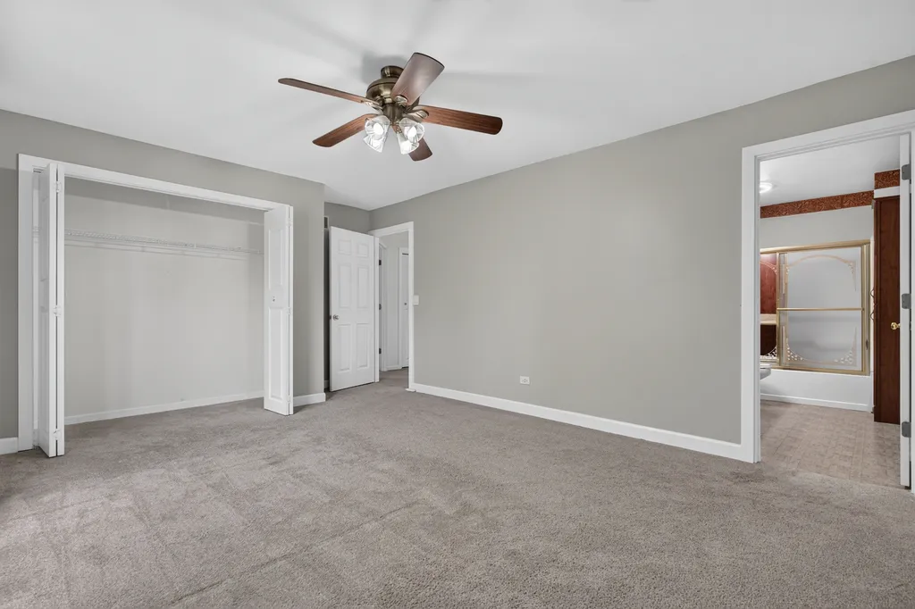 1560 Colorado Avenue Aurora IL 60506