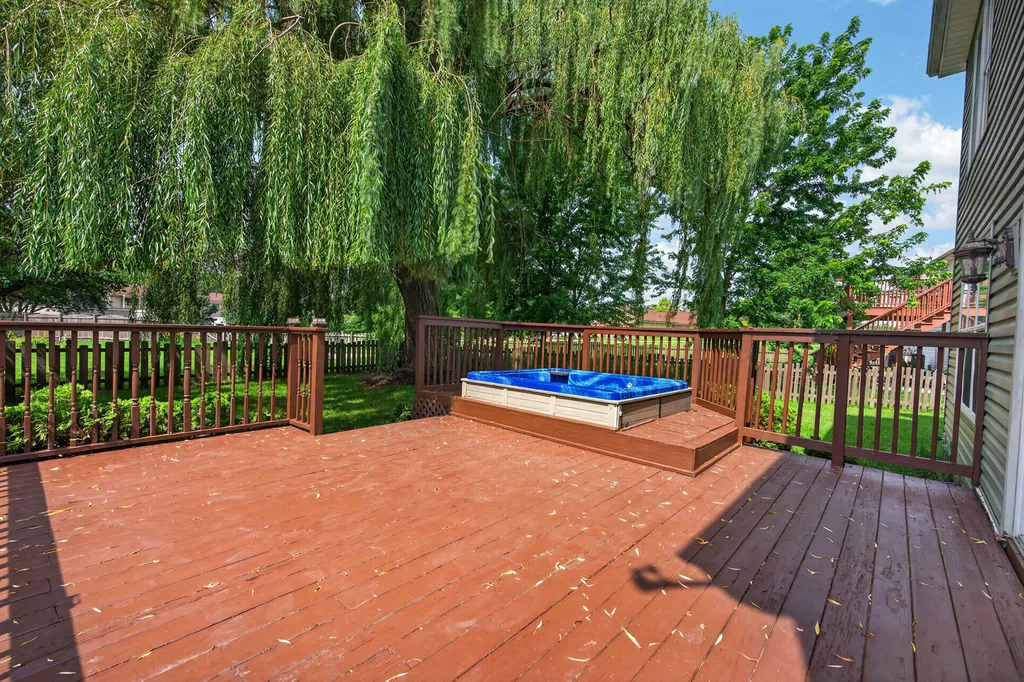 1560 Colorado Avenue Aurora IL 60506