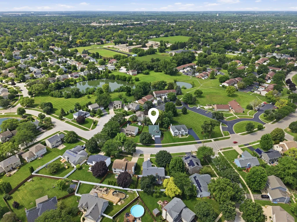 1560 Colorado Avenue Aurora IL 60506