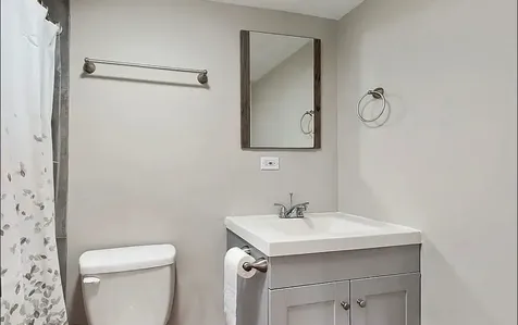 6640 South Champlain Avenue Chicago IL 60637