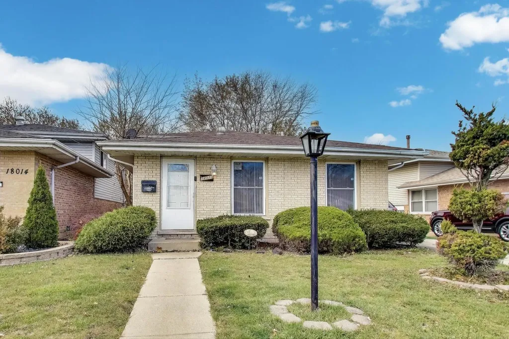 18010 Olympia Drive Country Club Hills IL 60478