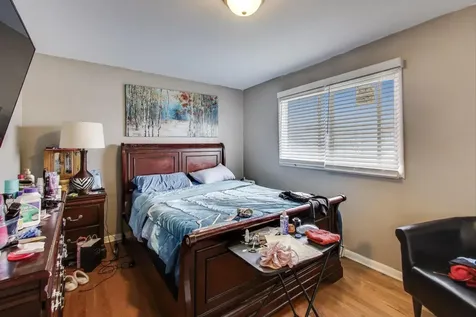 18010 Olympia Drive Country Club Hills IL 60478