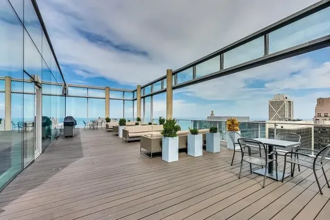 600 North Fairbanks Court Chicago IL 60611