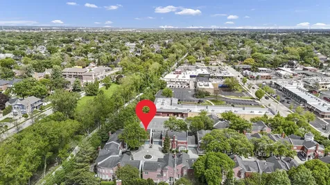 15 Manchester Lane Elmhurst IL 60126