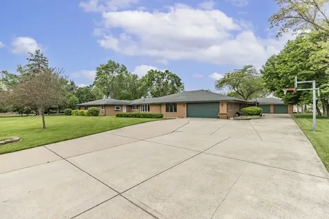20560 Bensley Avenue Lynwood IL 60411