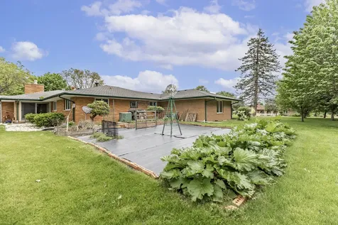 20560 Bensley Avenue Lynwood IL 60411